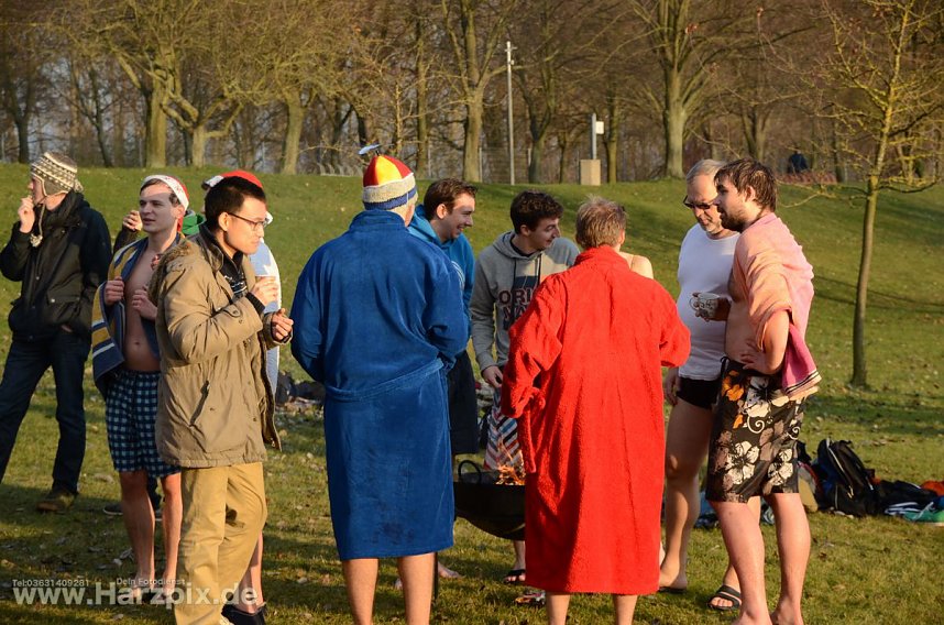 Eisbaden der FH Nordhausen