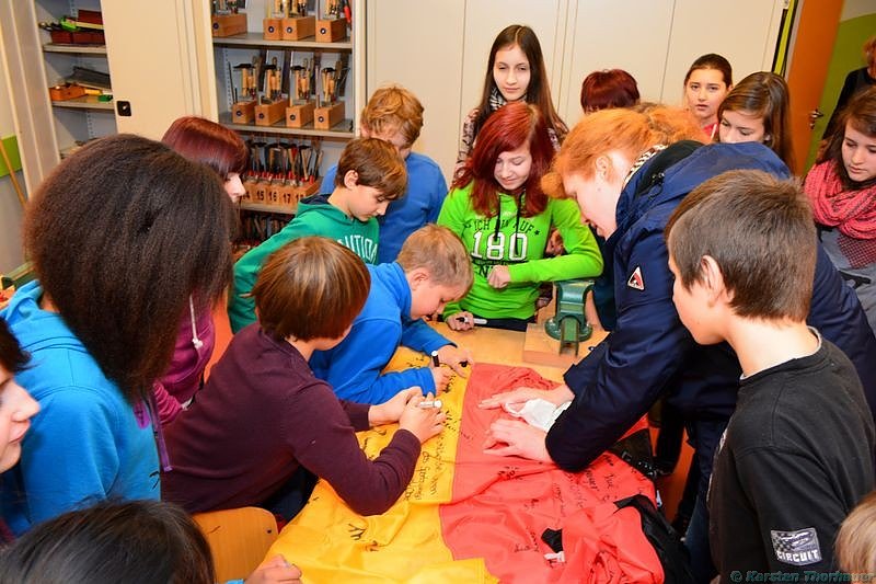 Eine Fahne verbindet