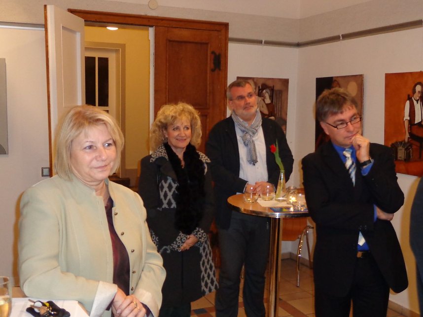 Benefizausstellung er&ouml;ffnet