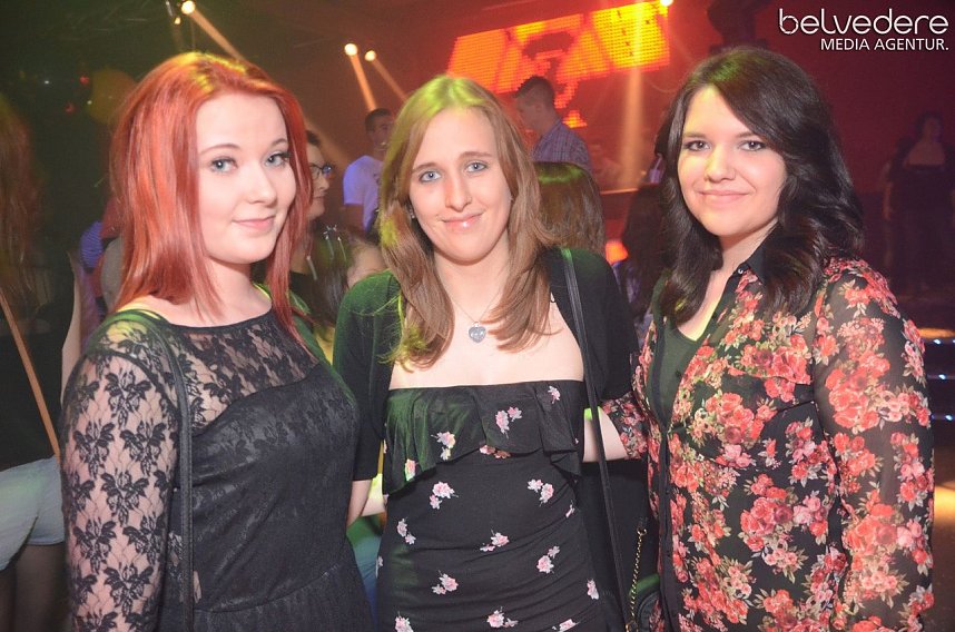 Konfetti-Explosion im Sax 