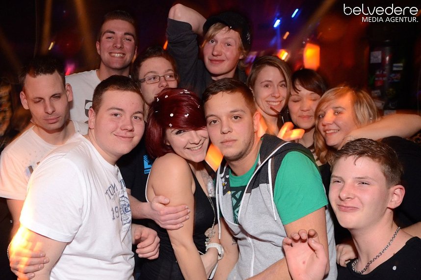 Konfetti-Explosion im Sax 