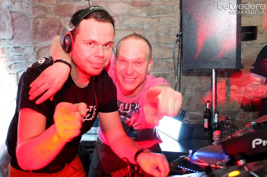 Party im Jugenclubhaus