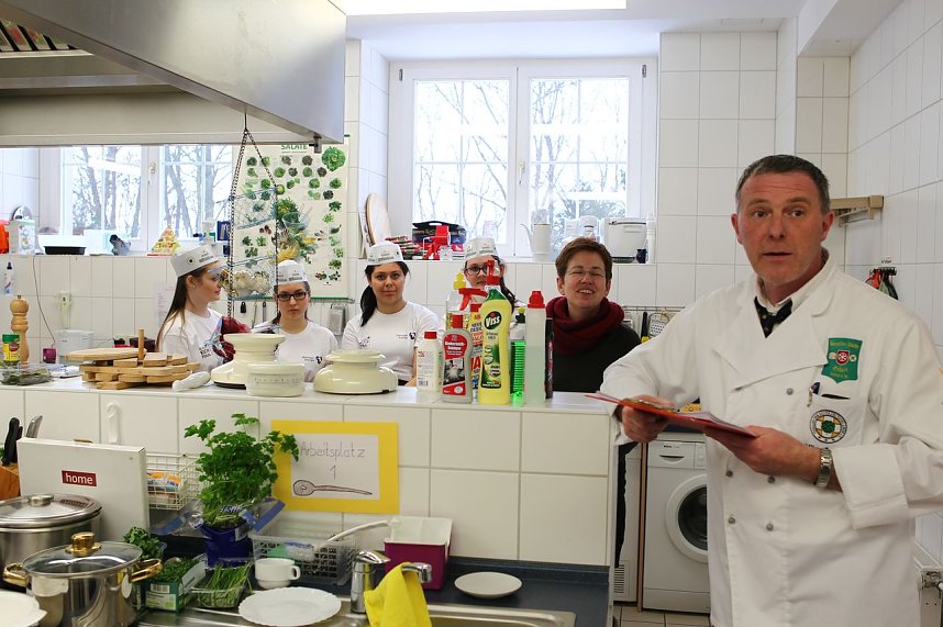 Kochduell in der Petersbergschule