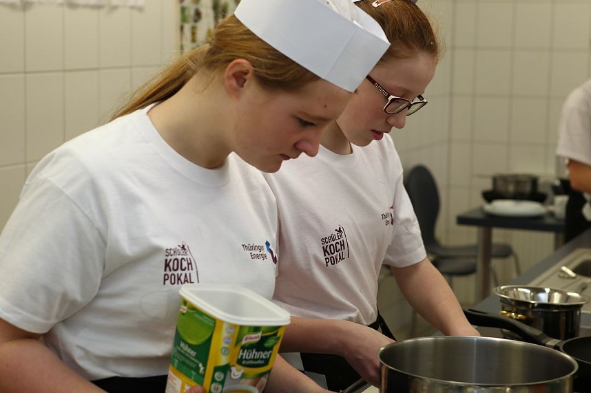 Kochduell in der Petersbergschule