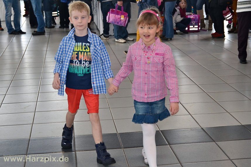 4. Schulranzentag im Autohaus Peter