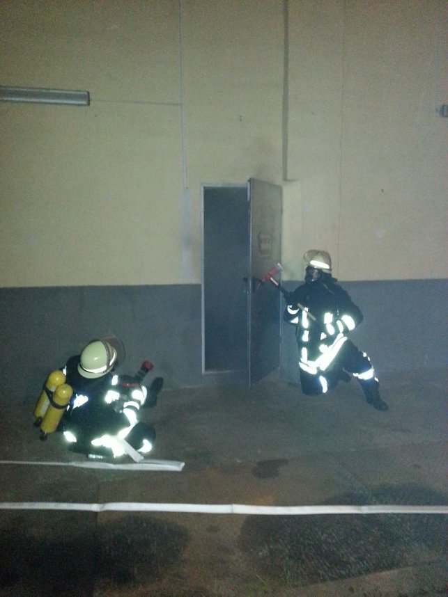 Feuer im Ger&auml;tehaus