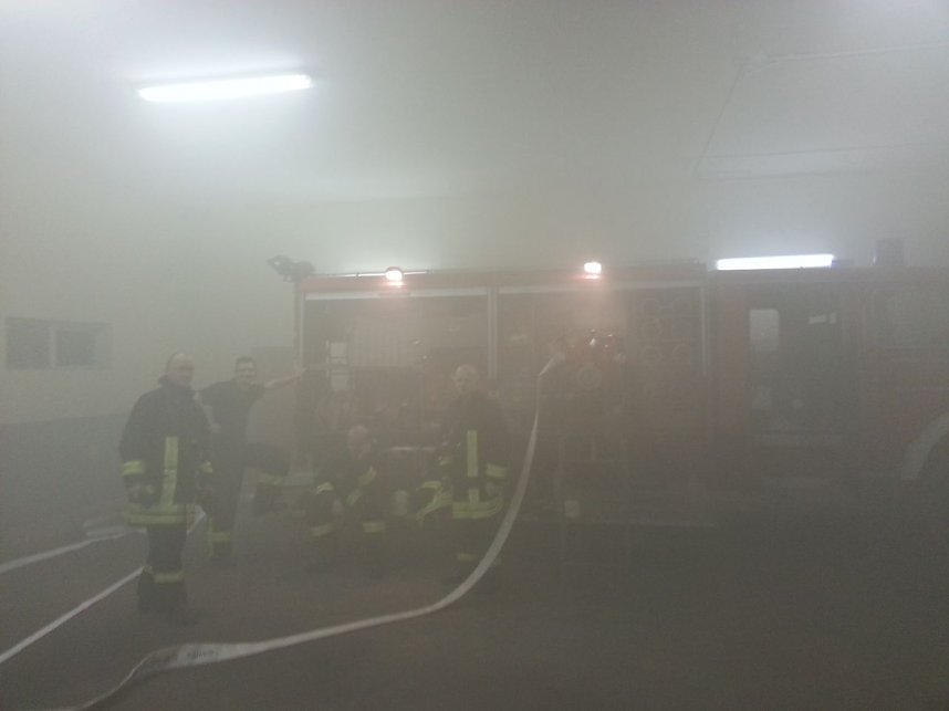 Feuer im Ger&auml;tehaus
