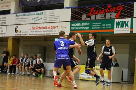 Sieg in eigener Halle