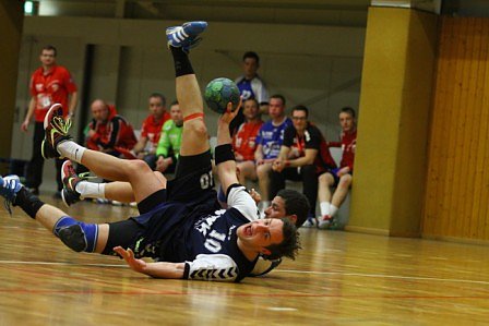 Sieg in eigener Halle