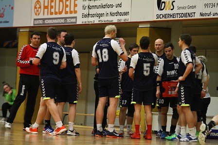 Sieg in eigener Halle