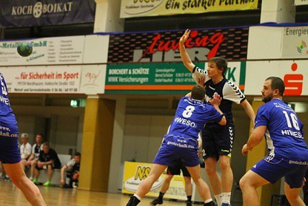 Sieg in eigener Halle