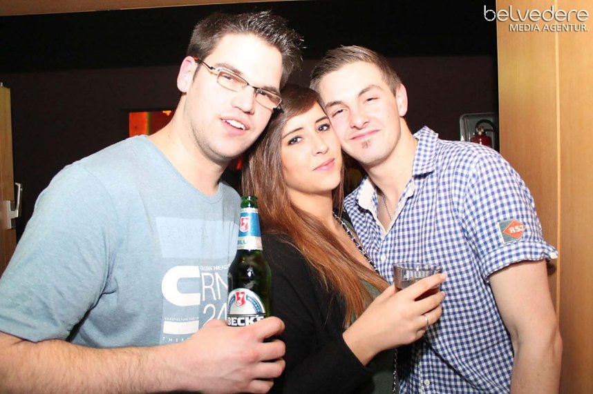 Beste Freunde im Jugenclubhaus