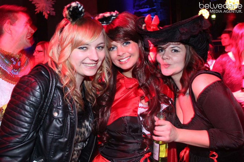 Beste Freunde im Jugenclubhaus