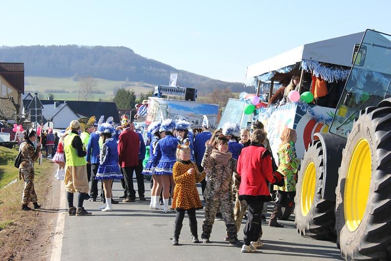 Jubil&auml;umsumzug in Kraja