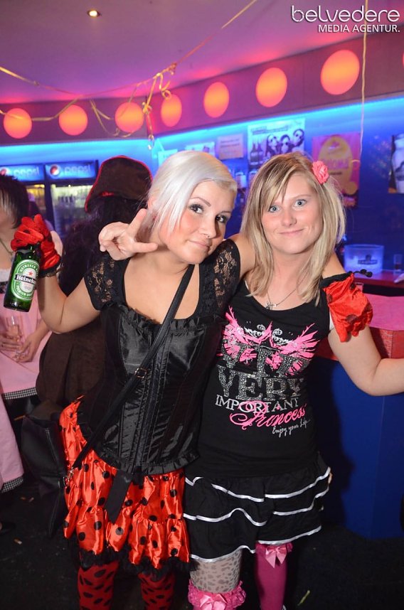 Pornofasching im Sax