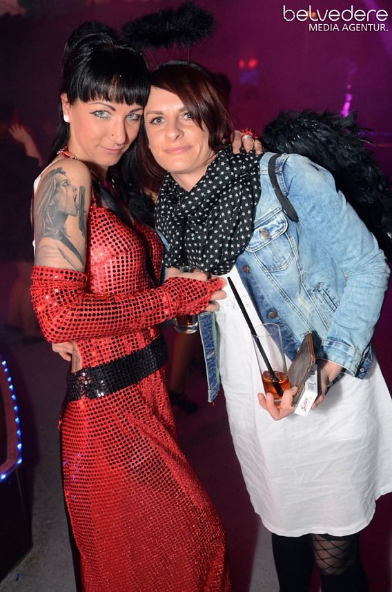 Pornofasching im Sax