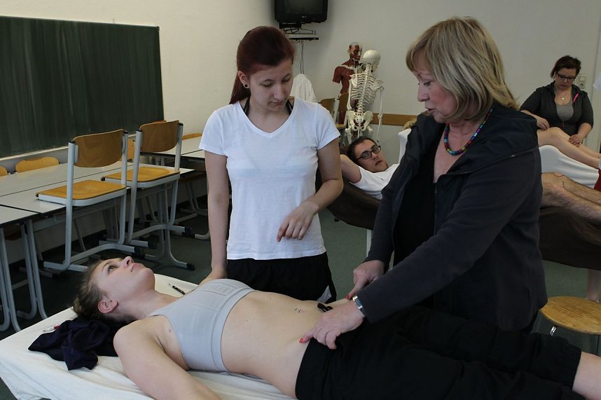 Tag der offenen T&uuml;r in der pro vita Akademie