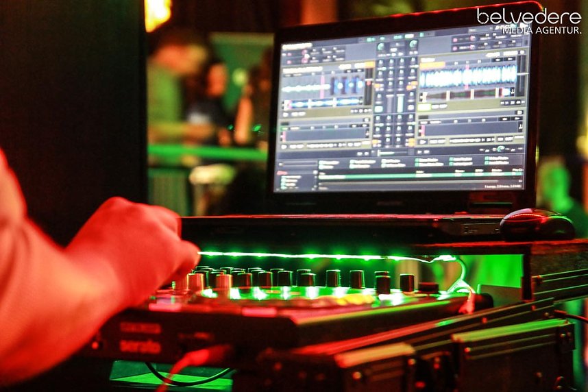 Echte Nordh&auml;user - Fete im Clubhaus