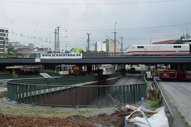 Schachtbauer am Hamburger Hauptbahnhof