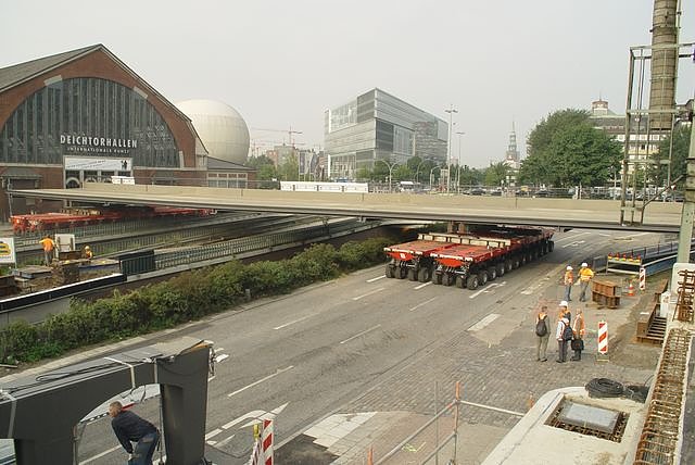 Schachtbauer am Hamburger Hauptbahnhof