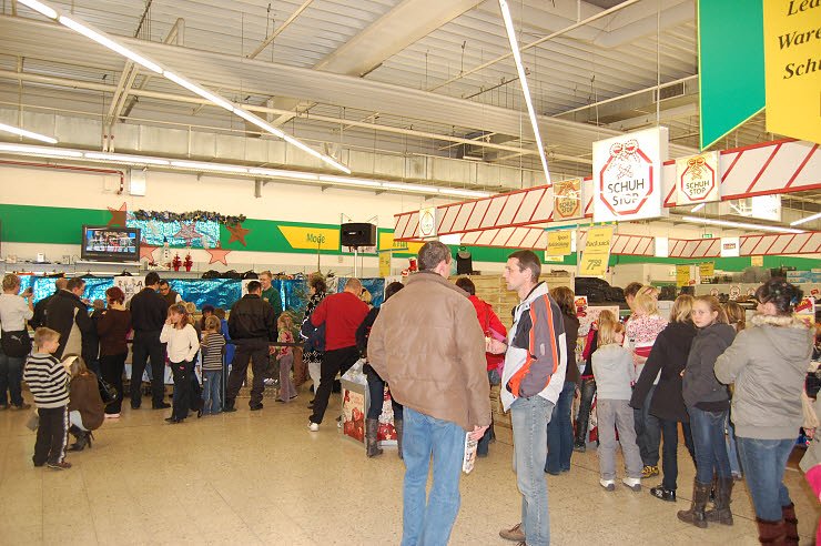 Autogrammstunde beFour in Nordhausen. nnz-City Scout on Tour