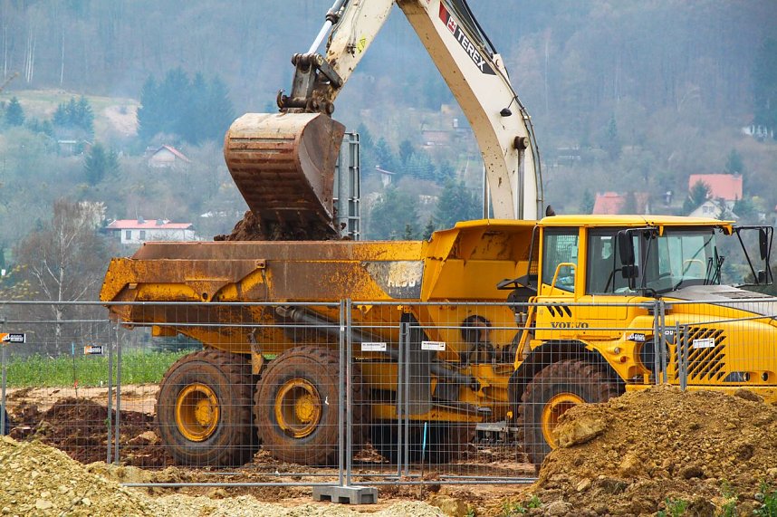 Erdarbeiten f&uuml;r neue Gro&szlig;b&auml;ckerei