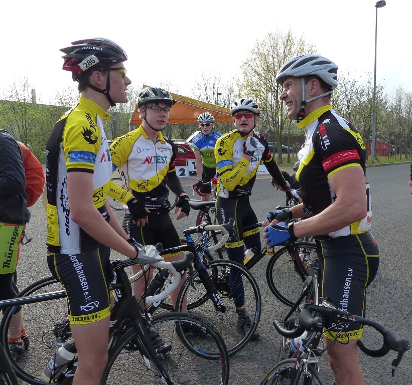 Erstes Rennen: Max, Phillip, Jens-Uwe u. Jurij nach dem Rennen