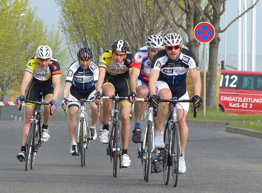 Erstes Rennen: Max und Jurij in der Gruppe