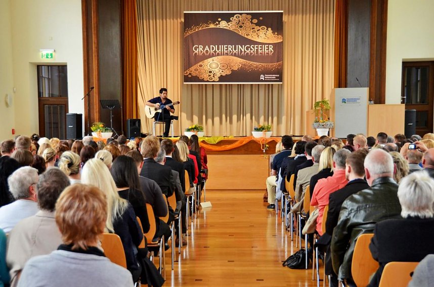 Graduierungsfeier im Audimax der FH Nordhausen