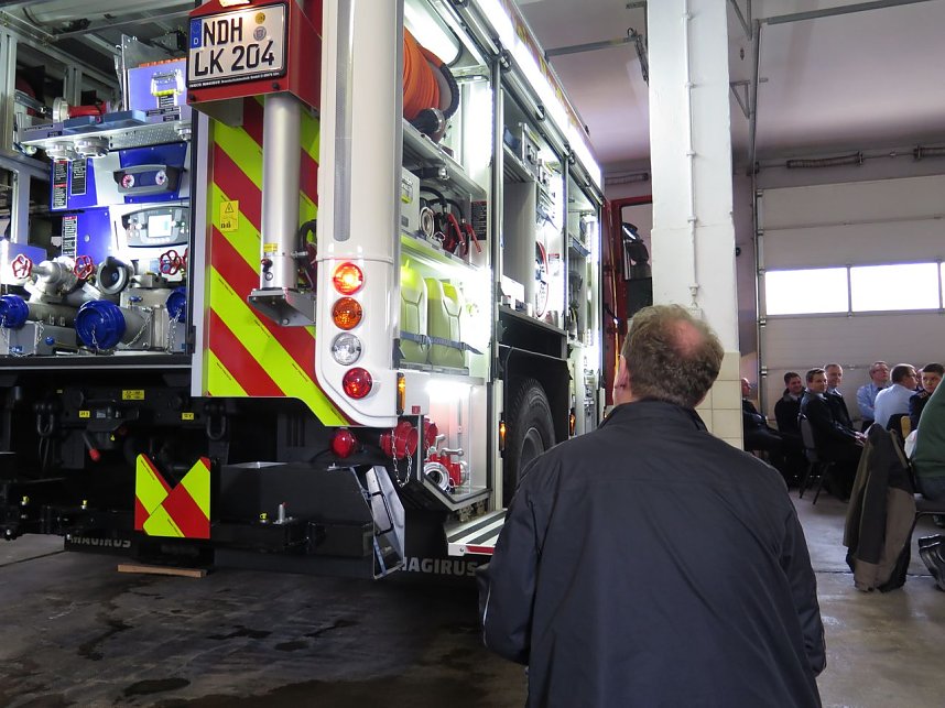 Offizielle &Uuml;bergabe