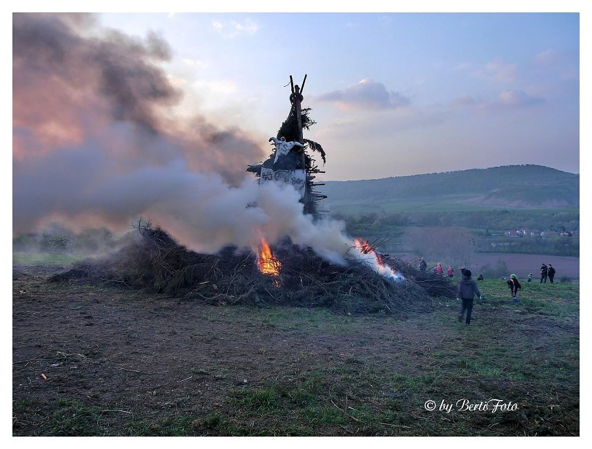 Mission Osterfeuer W&uuml;lfi 2014
