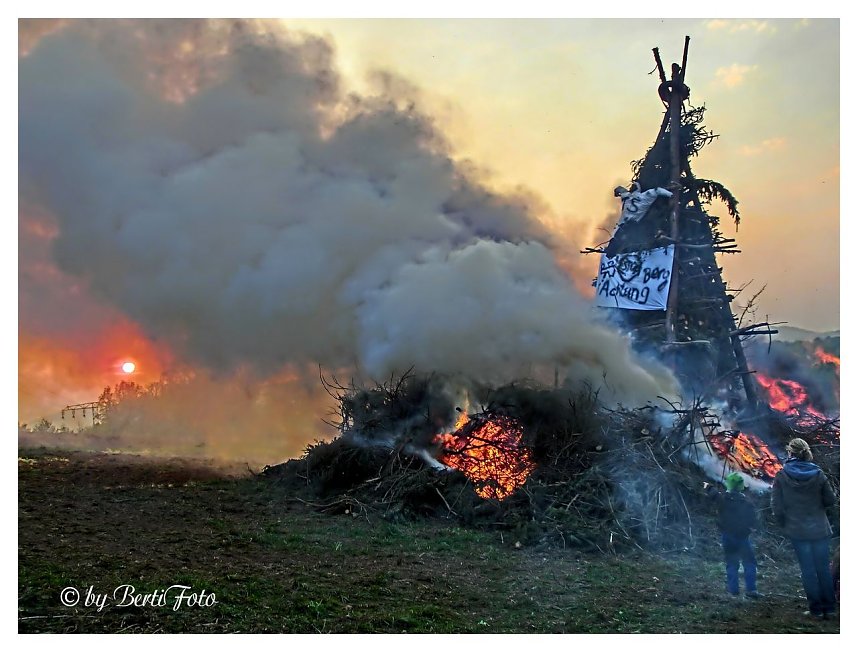 Mission Osterfeuer W&uuml;lfi 2014