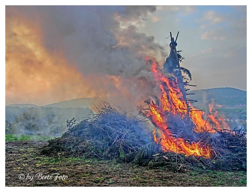 Mission Osterfeuer W&uuml;lfi 2014