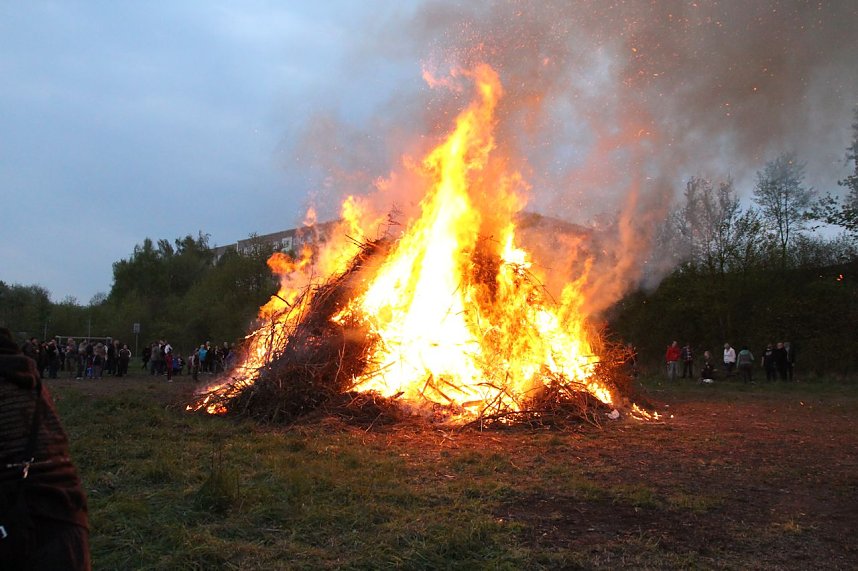Osterfeuer in Nordhausen Nord