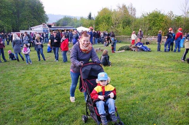 Osterfeuer in Obergebra