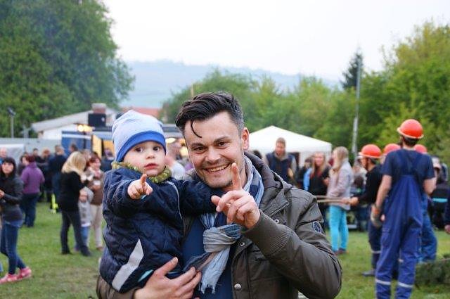 Osterfeuer in Obergebra