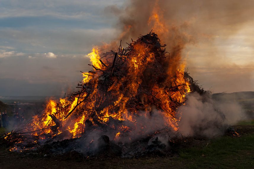 Osterfeuer in Krimderode