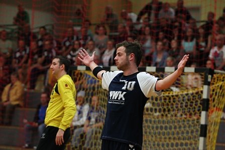 Krimi in der Ballspielhalle