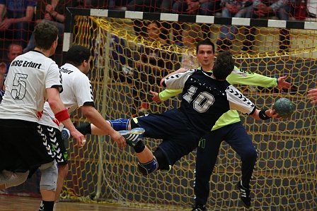 Krimi in der Ballspielhalle