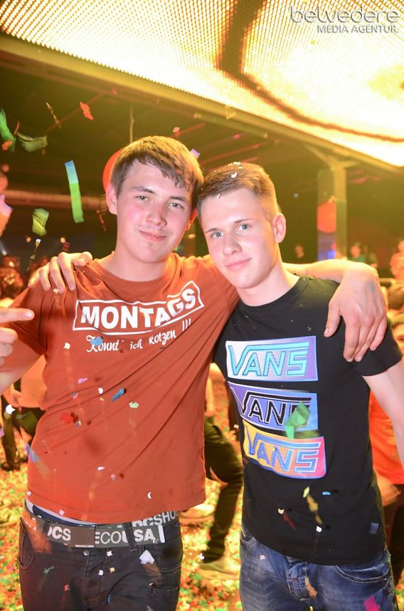 Konfetti-Party im Sax