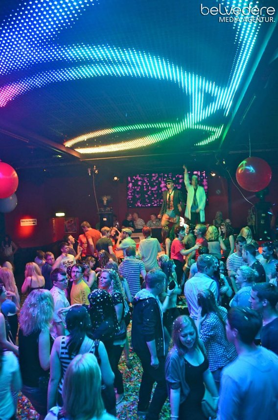 Konfetti-Party im Sax