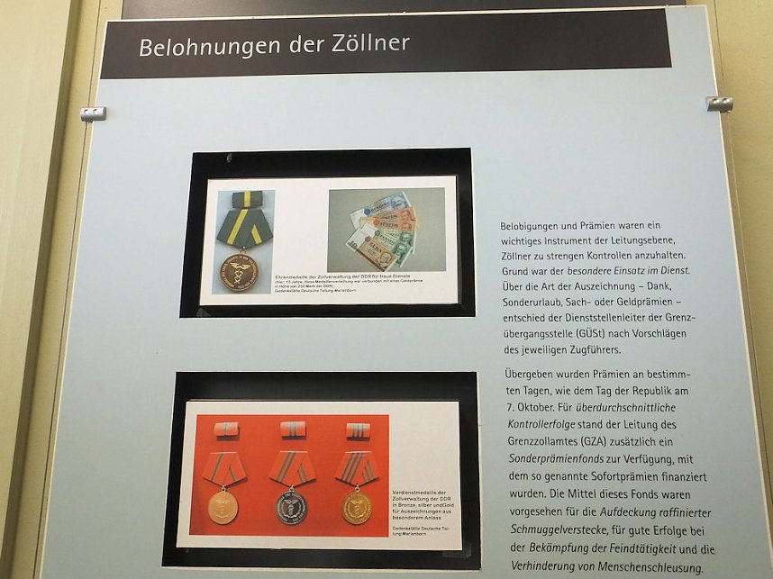 Grenz&uuml;bergang Marienborn