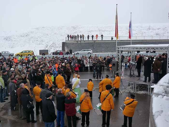 Er&ouml;ffnung Schm&uuml;cketunnel