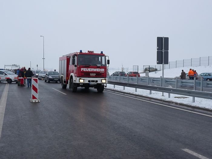 Er&ouml;ffnung Schm&uuml;cketunnel