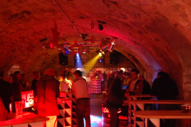 H&uuml;tten Gaudi im Grease.NNZ-City Scout on Tour