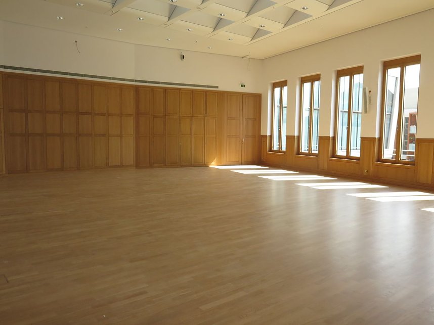 Besuch im B&uuml;rgerhaus: Ratssaal