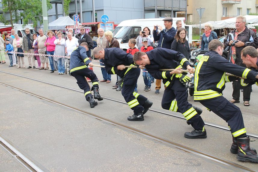 Zweites Nordh&auml;user Stra&szlig;enbahnziehen