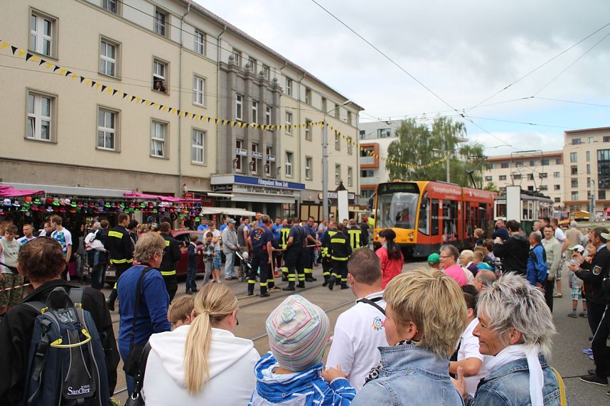Zweites Nordh&auml;user Stra&szlig;enbahnziehen