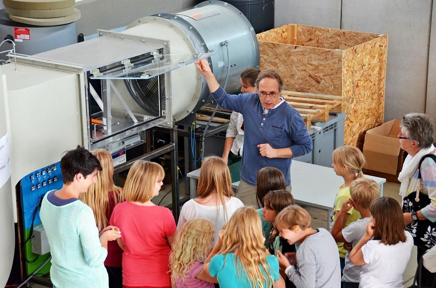 "Mini"-Studenten eroberten Campus