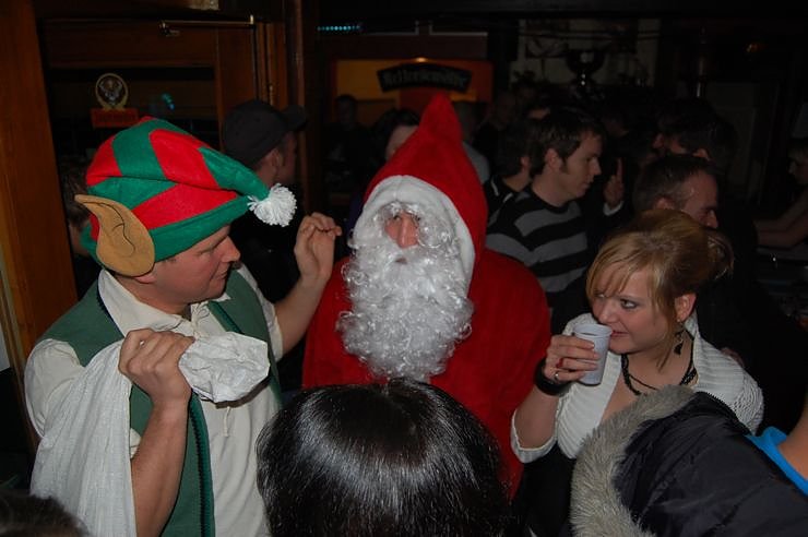 Weihnachtsparty im Amelie. NNZ-City Scout on Tour